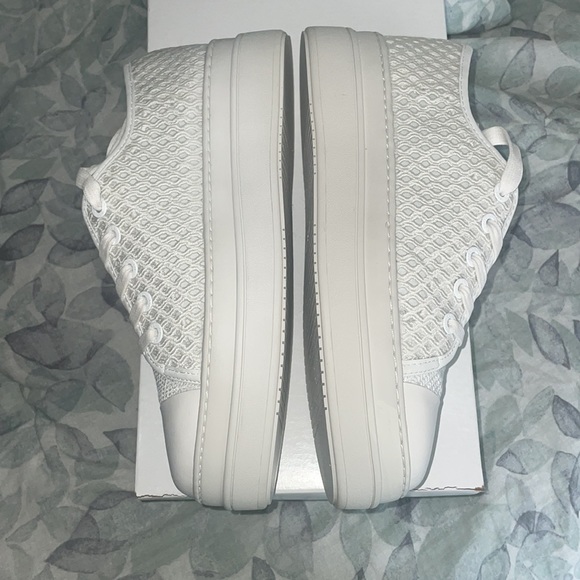 NWT J/SLIDES NATASHA White Crochet - Picture 12 of 15